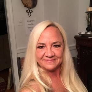 Meet your Posher, Vicki